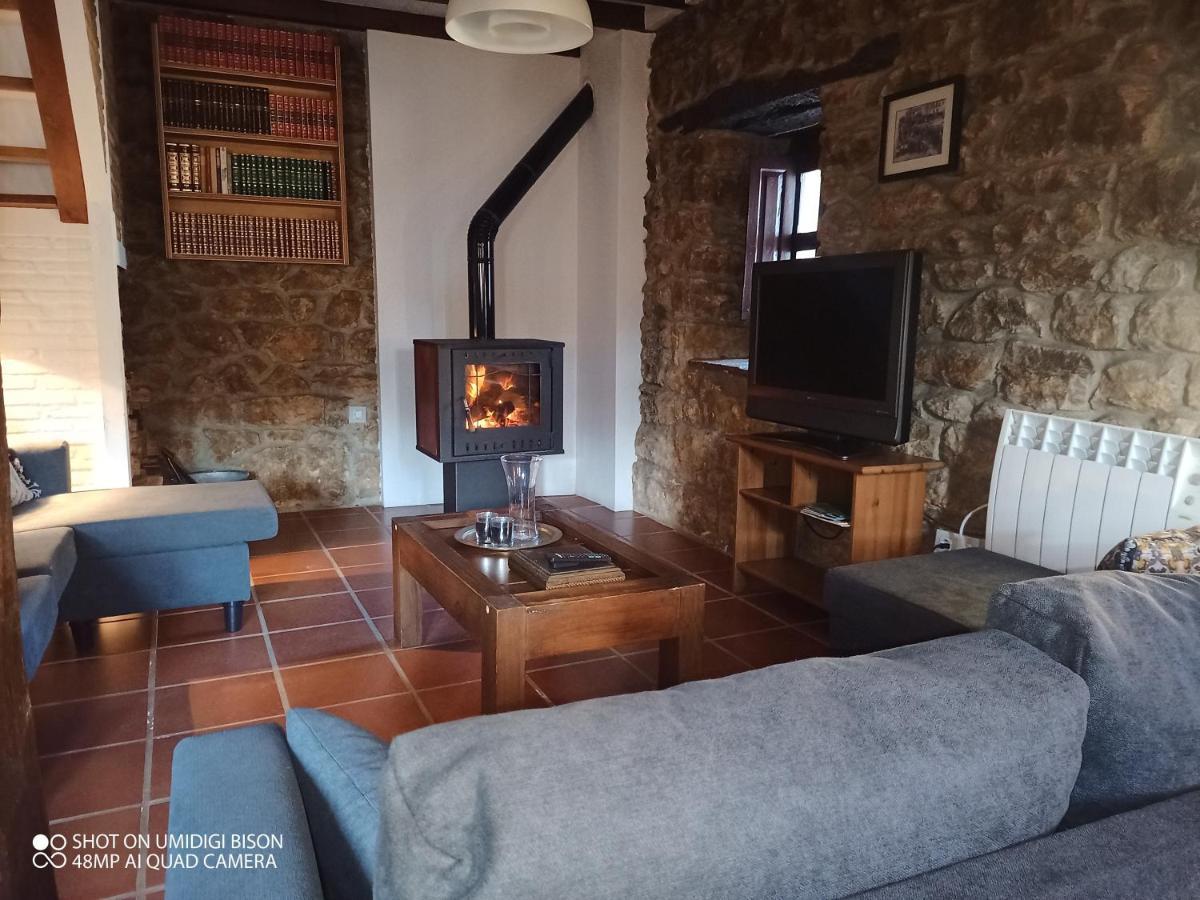 Casa De Aldea La Tienda De Villanueva Colombres Esterno foto