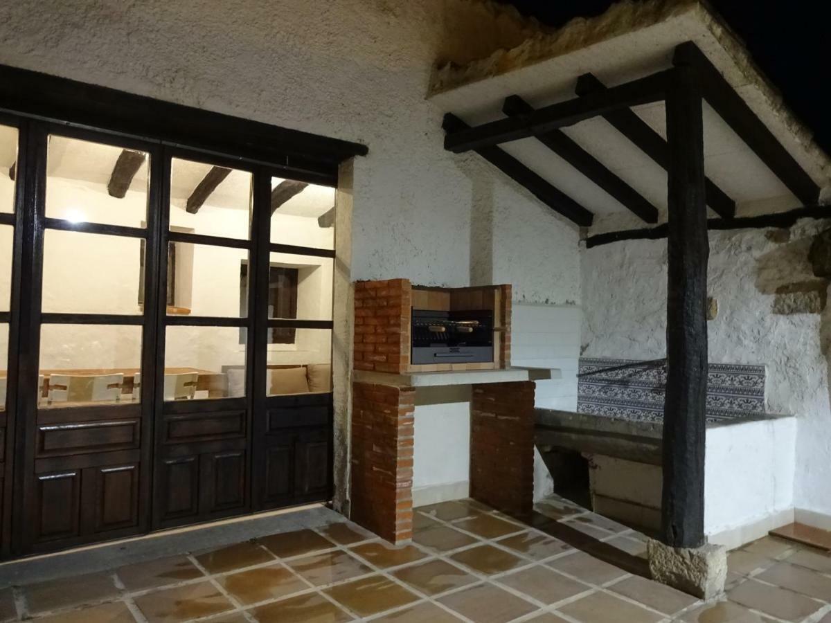 Casa De Aldea La Tienda De Villanueva Colombres Esterno foto