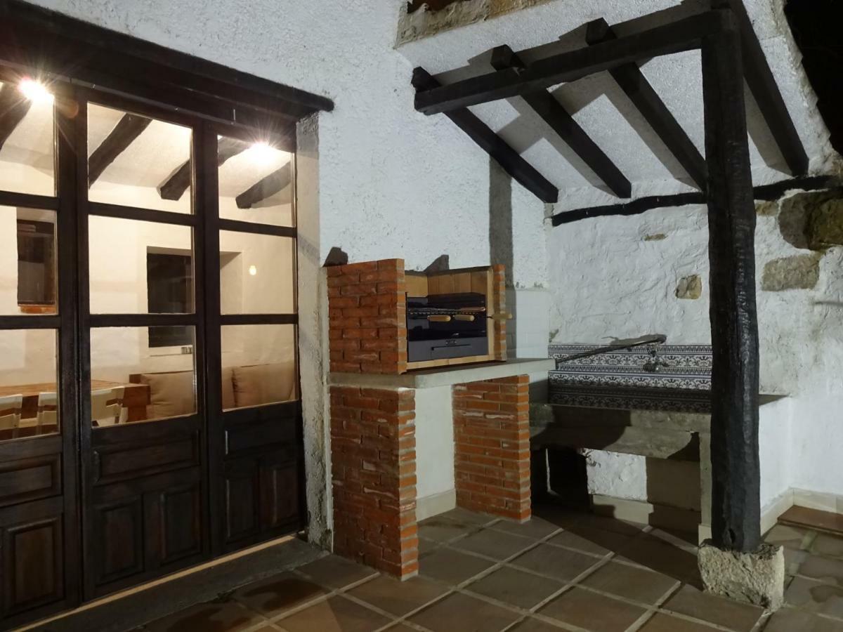 Casa De Aldea La Tienda De Villanueva Colombres Esterno foto